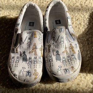 Star Wars slip on’s
